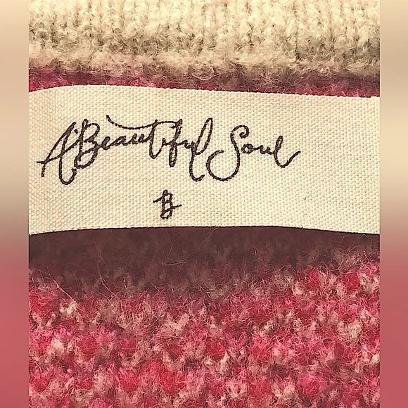 A Beautiful Soul Oversized Lip Design Fluffy Sweater. Woman’s Size b, 18/20 - Picture 2 of 10